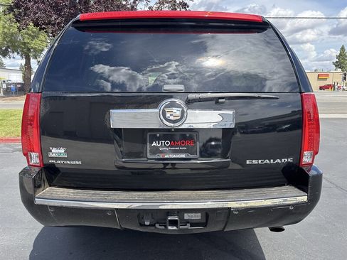 Used 2011 Cadillac Escalade ESV Platinum AWD/4WD image 8