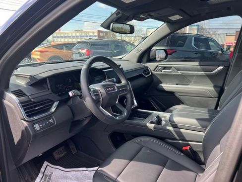 Certified 2024 GMC Acadia Elevation w/ Luxury Package image 11