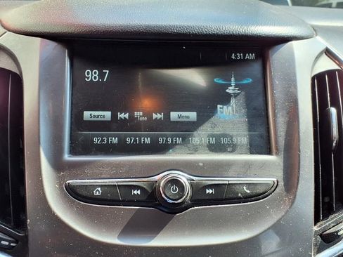 Used 2018 Chevrolet Cruze LT FWD image 12
