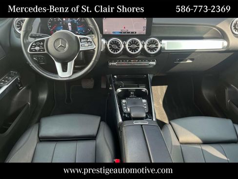 Used 2023 Mercedes-Benz GLB 250 4MATIC image 16