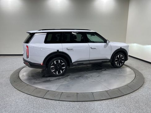 New 2027 Kia Telluride S image 4