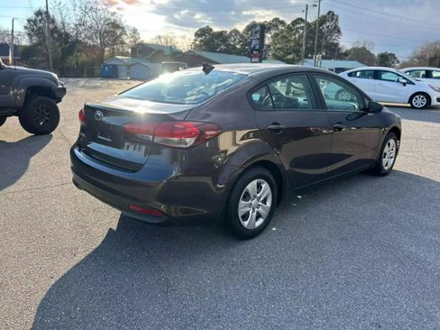 Used 2018 Kia Forte LX image 7