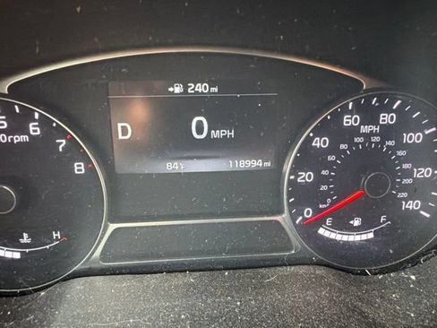 Used 2017 Kia Soul ! w/ Tech Package FWD image 28