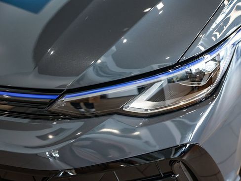 New 2026 Volkswagen Golf image 14