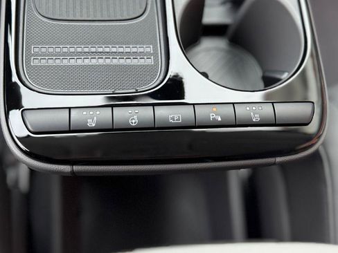 New 2026 Hyundai Ioniq 5 SEL image 18