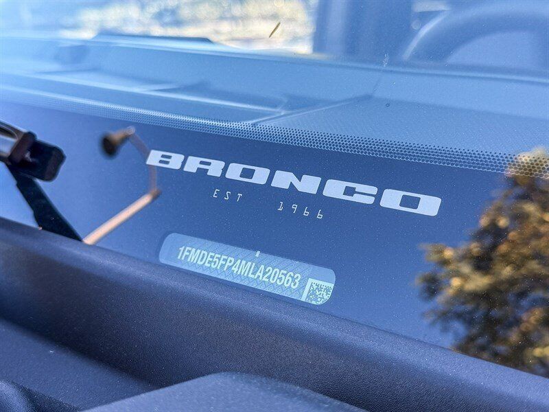 Used 2021 Ford Bronco First Edition AWD/4WD image 47