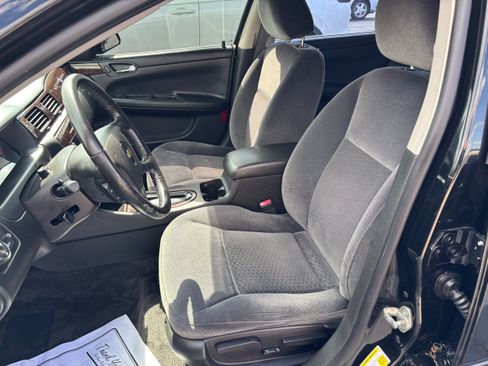 Used 2012 Chevrolet Impala LT FWD image 9