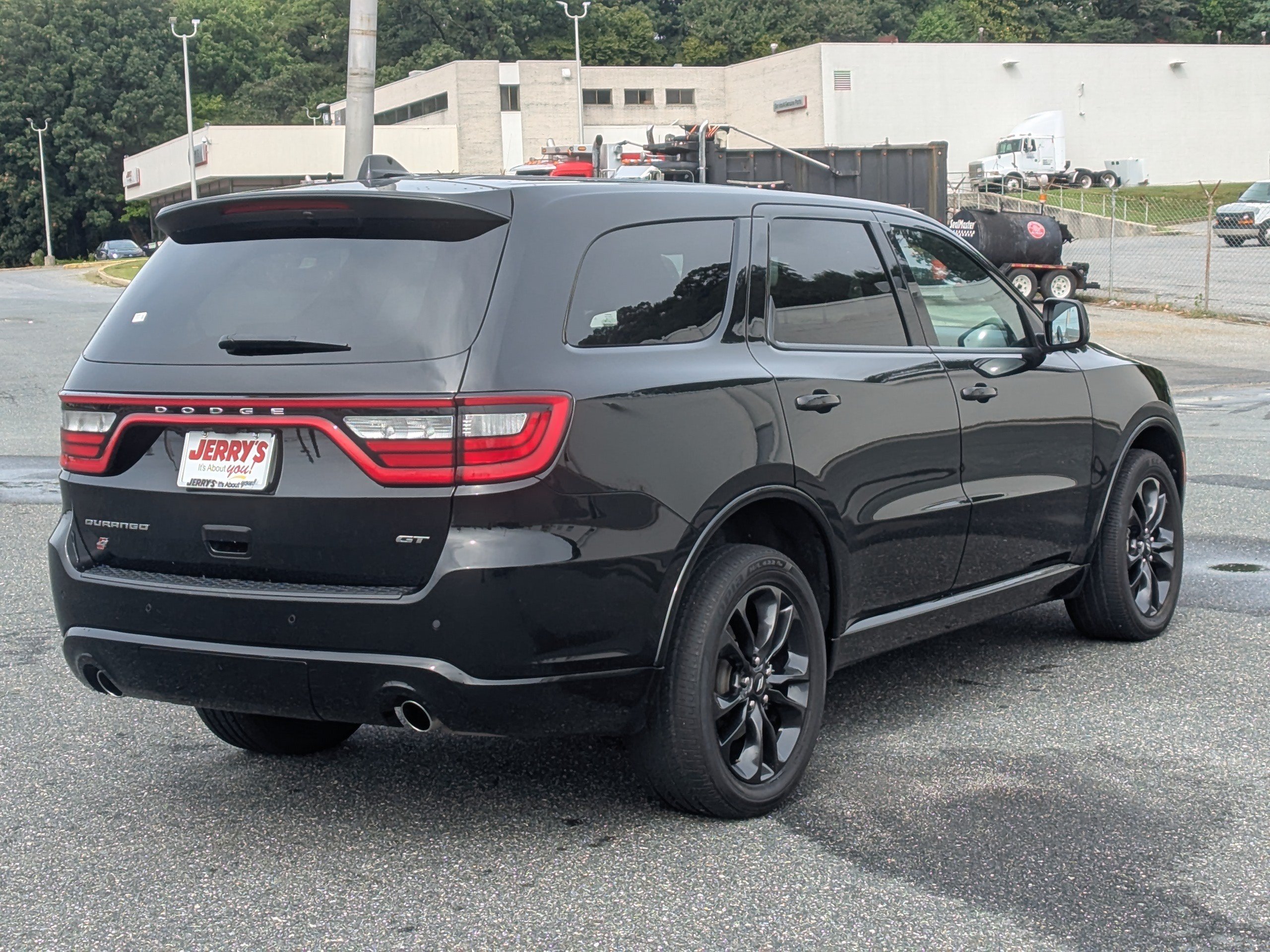 Used 2025 Dodge Durango GT AWD/4WD image 9