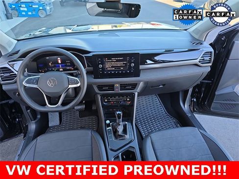 Used 2025 Volkswagen Taos SE image 14