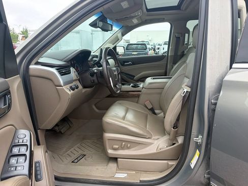 Used 2019 GMC Yukon SLT w/ Premium Edition AWD/4WD image 23