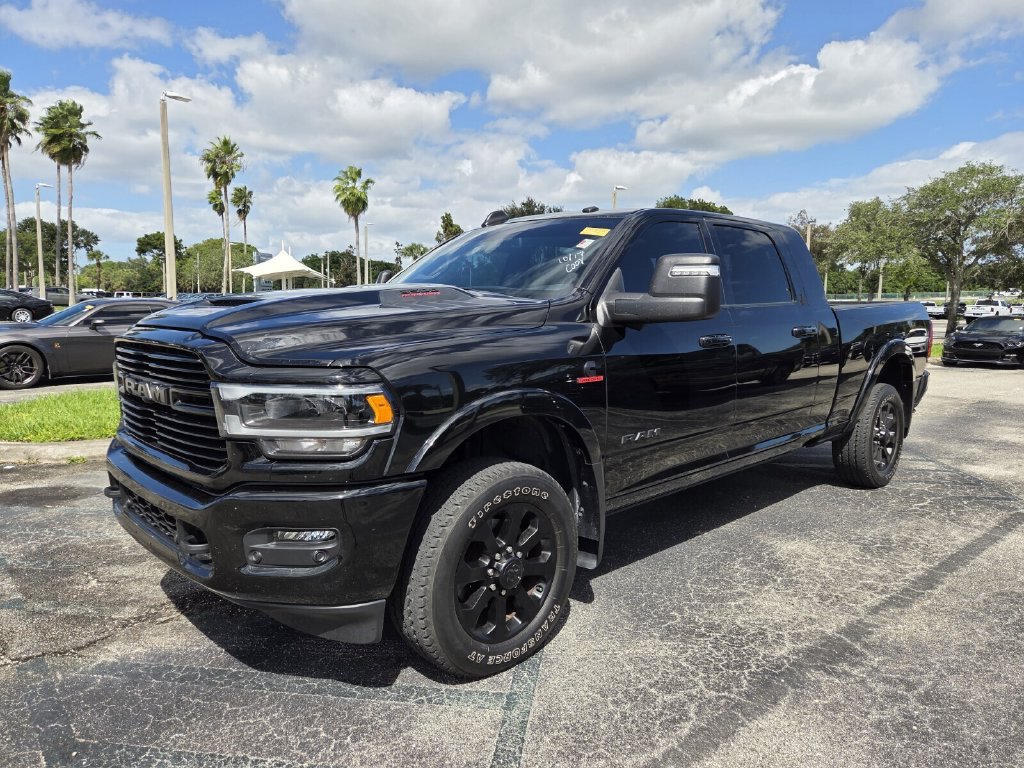 Used 2024 RAM 3500 Laramie w/ Night Edition AWD/4WD image 3