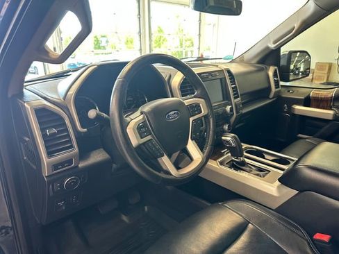 Used 2018 Ford F150 Lariat w/ Equipment Group 502A Luxury AWD/4WD image 28