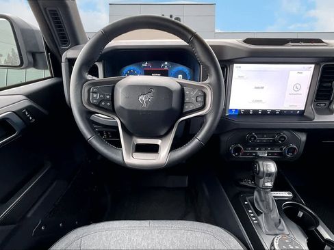 Used 2025 Ford Bronco Big Bend w/ Black Appearance Package image 15