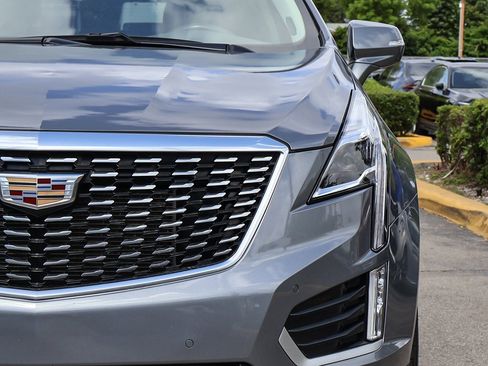 Used 2021 Cadillac XT5 Premium Luxury image 17