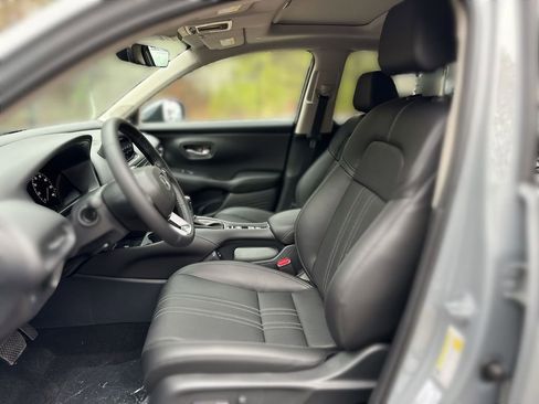 New 2026 Honda HR-V EX-L image 13