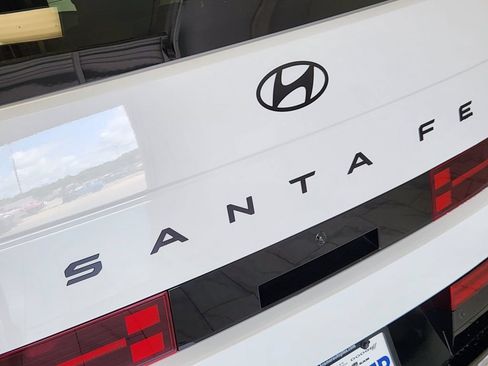 Used 2024 Hyundai Santa Fe Calligraphy FWD image 12