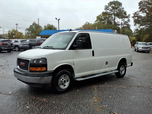 Used 2020 GMC Savana 2500 w/ Driver Convenience Package image 11
