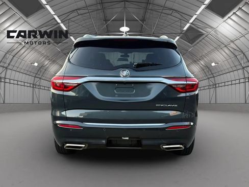 Used 2019 Buick Enclave Essence w/ LPO, Cargo Package FWD image 7