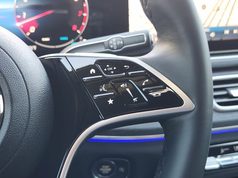 Certified 2025 Mercedes-Benz GLE 350 4MATIC image 30