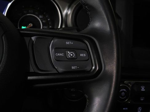 Used 2021 Jeep Wrangler Sport AWD/4WD image 40