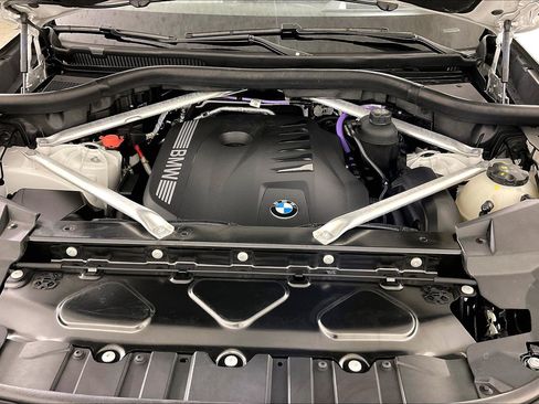 Certified 2024 BMW X5 xDrive40i w/ Parking Assistance Package AWD/4WD image 26