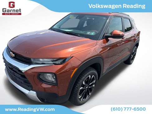 Used 2021 Chevrolet TrailBlazer LT w/ Convenience Package AWD/4WD image 1