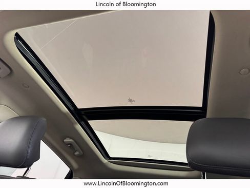 Used 2019 Lincoln Nautilus Reserve AWD/4WD image 21