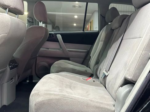 Used 2013 Toyota Highlander FWD image 21
