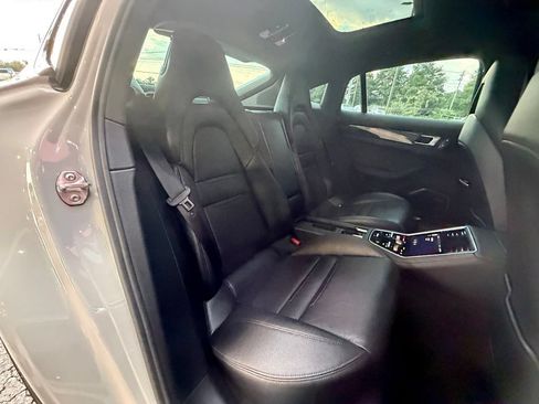 Used 2018 Porsche Panamera 4S AWD/4WD image 38