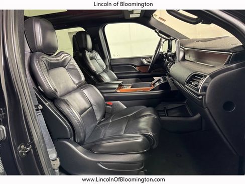Used 2020 Lincoln Navigator L Reserve w/ Equipment Group 208A Reserve AWD/4WD image 11