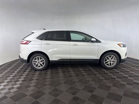 Used 2023 Ford Edge SEL w/ Convenience Package image 6