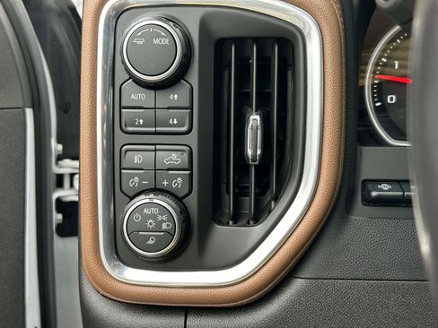 Used 2023 Chevrolet Silverado 3500 High Country w/ Z71 Off-Road Package image 20