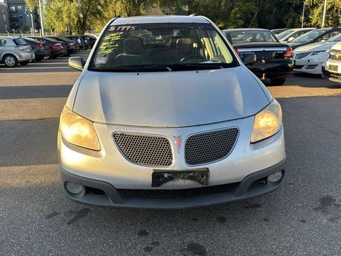 Used 2007 Pontiac Vibe w/ Sun And Sound Package FWD image 2