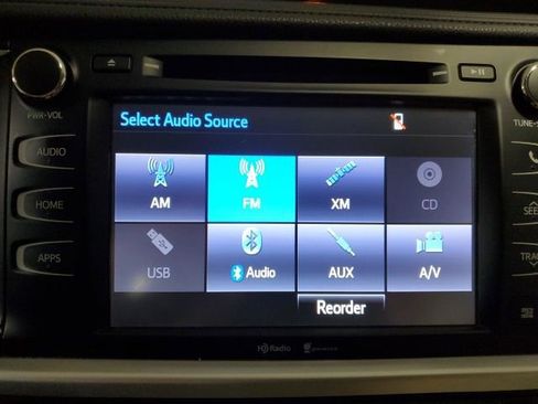 Used 2015 Toyota Highlander XLE image 18