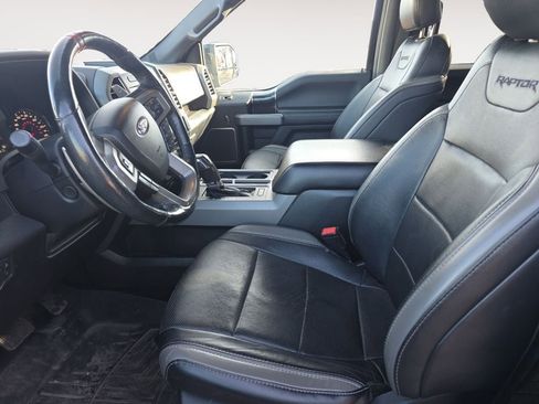 Used 2018 Ford F150 Raptor w/ Equipment Group 802A Luxury image 8