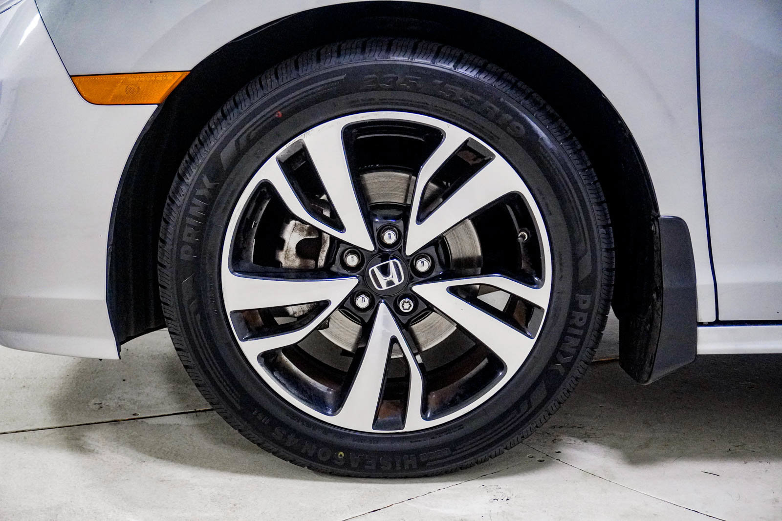 Used 2019 Honda Odyssey Elite image 16