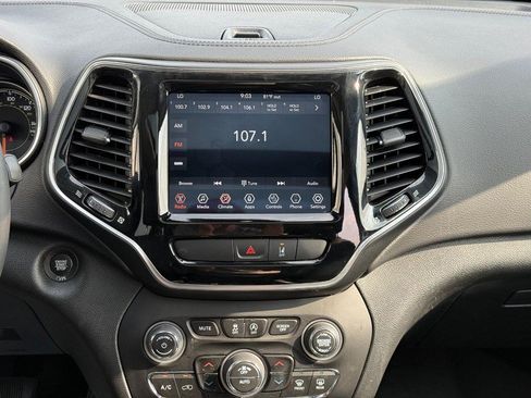 Used 2022 Jeep Cherokee Limited AWD/4WD image 14