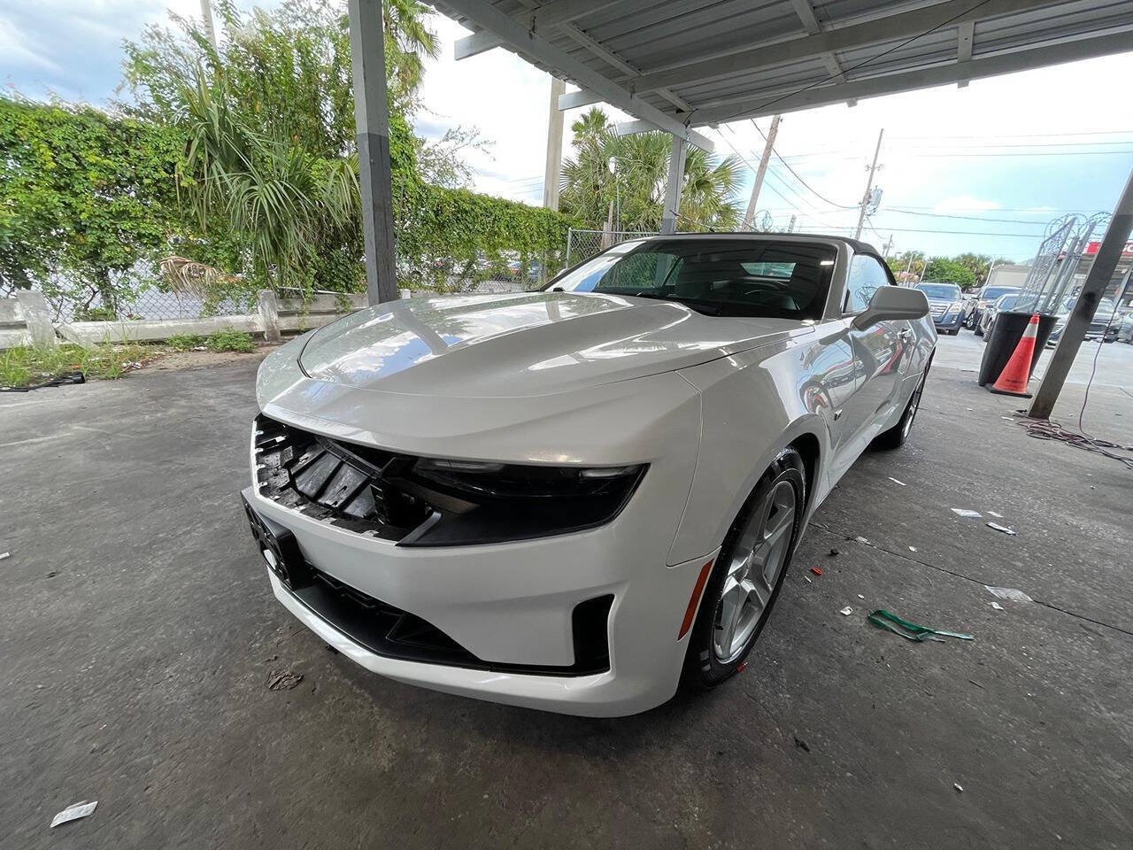 Used 2020 Chevrolet Camaro LT RWD image 11