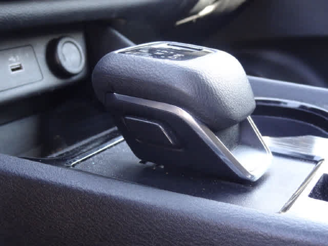Used 2023 Nissan Rogue S AWD/4WD image 12