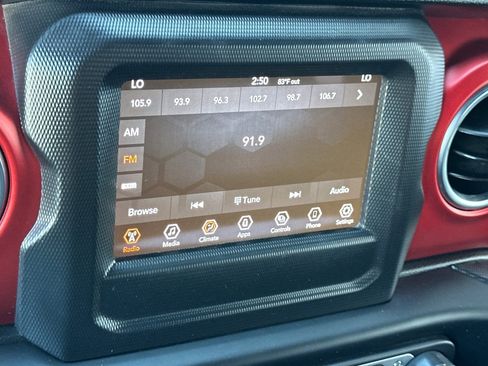 Used 2021 Jeep Wrangler Unlimited Rubicon image 27