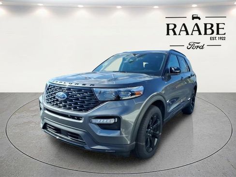 Used 2023 Ford Explorer ST-Line image 3