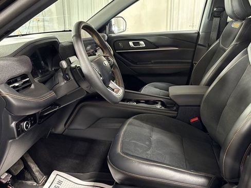 Used 2026 Ford Explorer Tremor w/ Tremor Convenience Package AWD/4WD image 12