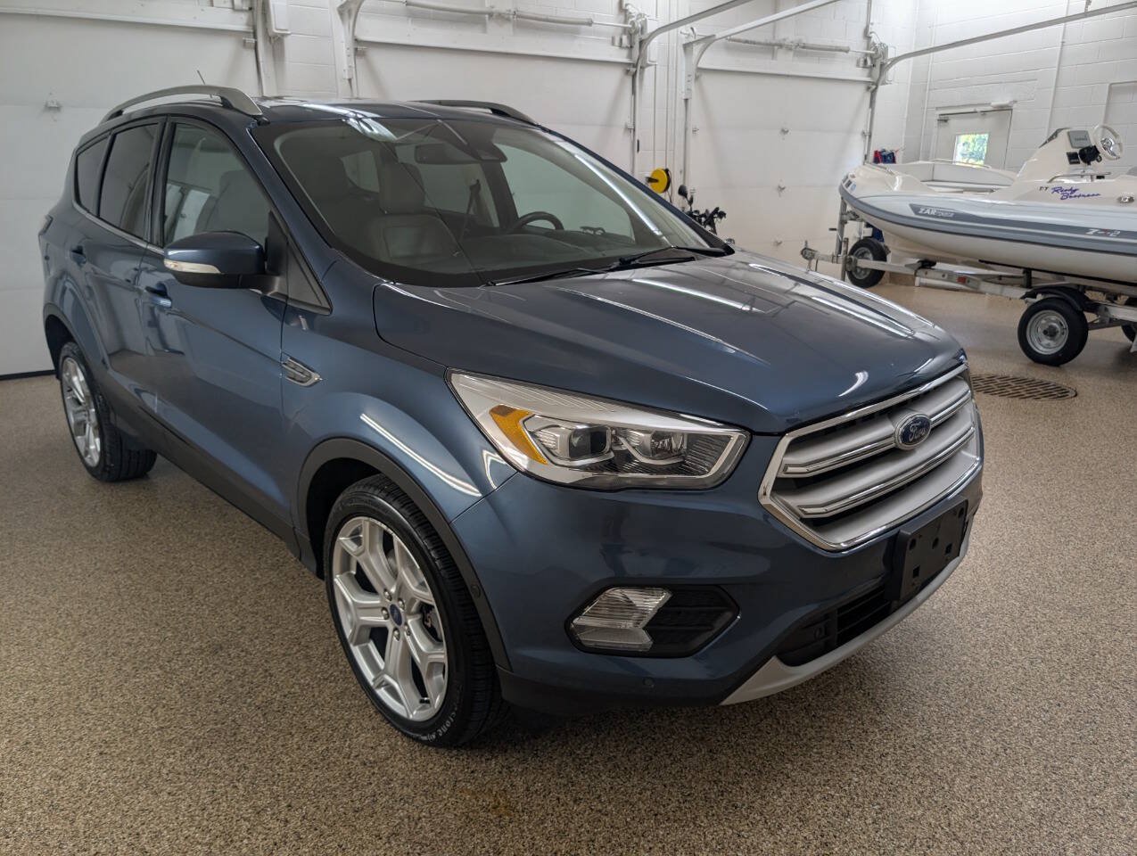 Used 2018 Ford Escape Titanium w/ Ford Safe & Smart Package AWD/4WD image 5