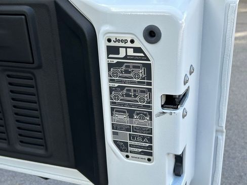 New 2026 Jeep Wrangler Unlimited Sport image 40