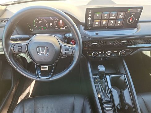 Used 2023 Honda Accord Sport image 11