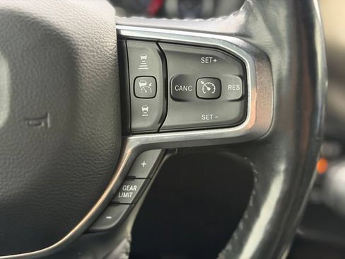 Used 2019 RAM 1500 Laramie AWD/4WD image 24