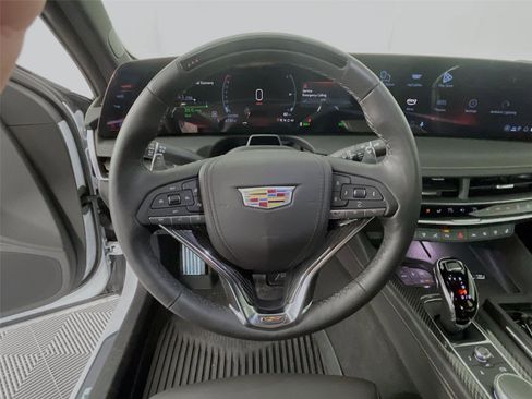 Used 2025 Cadillac CT5 V RWD image 15