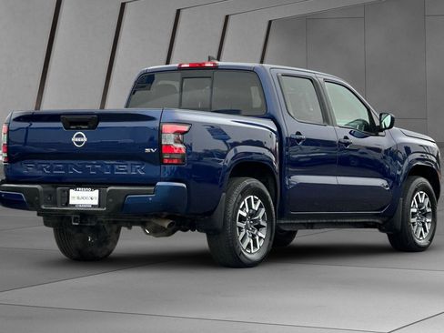 Used 2022 Nissan Frontier SV image 4