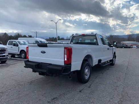 New 2026 Ford F250 XL RWD image 9