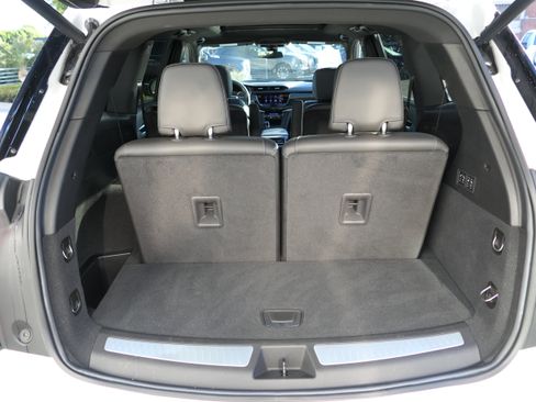 Used 2022 Cadillac XT6 Premium Luxury image 23